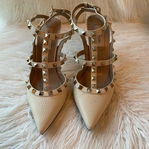 Light Ivory Valentino Rockstud Heels
